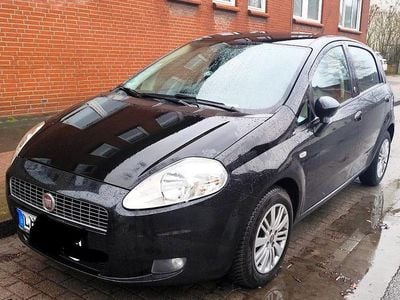 Gebraucht Fiat Grande Punto 77 PS (56 kW) 2007 Schwarz Kleinwagen