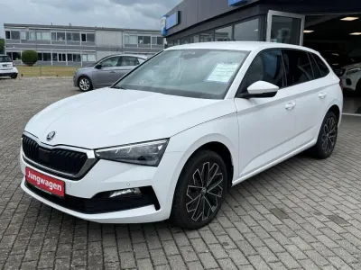 Gebraucht Skoda Scala Ambiente 110 PS (80 kW) 2023 Weiß Kleinwagen