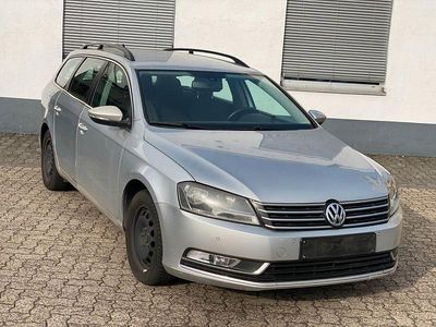 Gebraucht VW Passat Comfortline 105 PS (77 kW) 2011 Grau Kombi