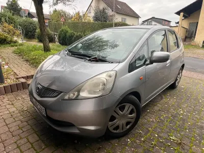 Gebraucht Honda Jazz 90 PS (66 kW) 2010 Grau Kleinwagen