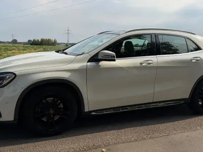 Gebraucht Mercedes GLA220 AMG line 177 PS (130 kW) 2017 Weiß SUV