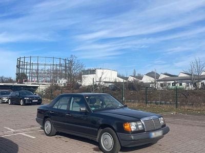 Gebraucht Mercedes E200 1987 Grau Limousine