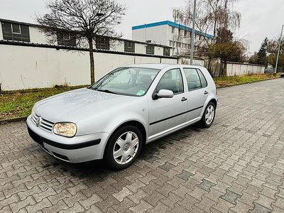 Gebraucht VW Golf IV 102 PS (75 kW) 2001 Silber Kleinwagen