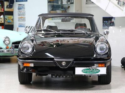 Gebraucht Alfa Romeo Spider 125 PS (91 kW) 1989 Schwarz Cabrio