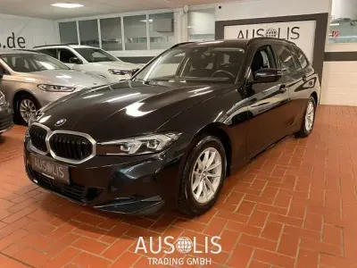 Używany BMW 320 Shadowline 190 KM (139 kW) 2023 Czarny Kombi
