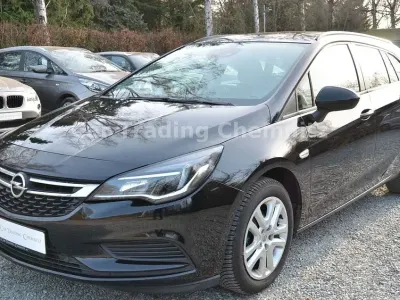 Usata Opel Astra 101 CV (74 kW) 2018 Nero Station wagon