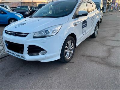 Gebraucht Ford Kuga Individual 150 PS (110 kW) 2015 Weiß SUV