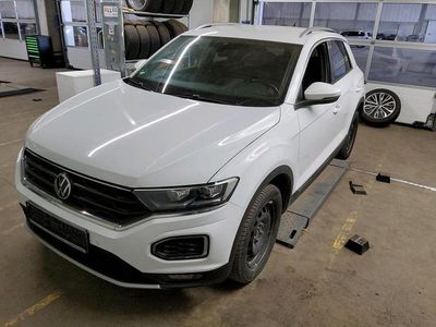 Second-hand VW T-Roc Active 150 CP (110 kW) 2023 Alb SUV