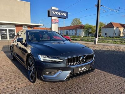 Second-hand Volvo V60 Inscription 197 CP (144 kW) 2021 Albastru Break