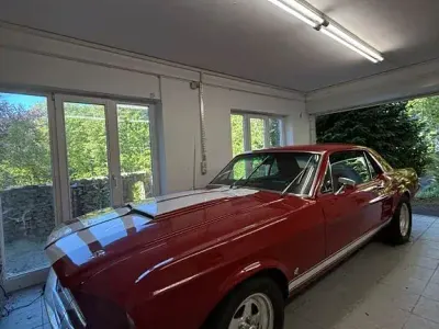 Brugt Ford V8 200 HK (147 kW) 1967 Rød Coupe