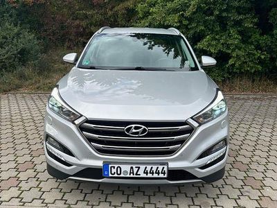 Silber Gebraucht 2016 Hyundai Tucson Premium SUV | 16.300 € (Etwas zu teuer)