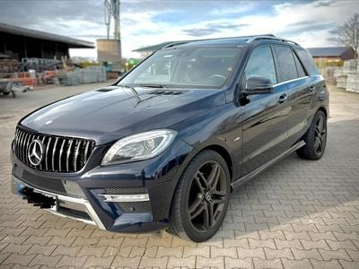 Gebraucht Mercedes ML350 258 PS (189 kW) 2012 Blau SUV