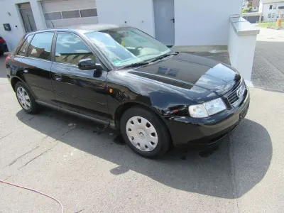 Gebraucht Audi A3 Ambiente 90 PS (66 kW) 1999 Schwarz Kleinwagen