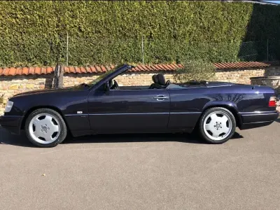 Gebraucht Mercedes E220 Edition 150 PS (110 kW) 1997 Violett Cabrio