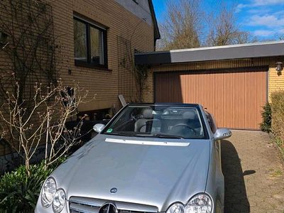 Second-hand Mercedes CLK320 224 CP (164 kW) 2008 Argintiu Cabrio