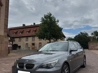 Gebraucht BMW 550 Performance 367 PS (269 kW) 2007 Grau Kombi
