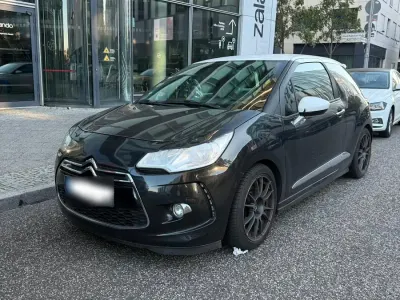 Gebraucht Citroën DS3 156 PS (114 kW) 2011 Schwarz Kleinwagen