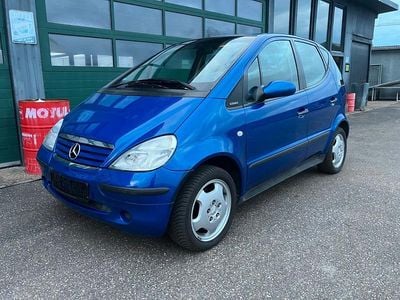 Usata Mercedes A140 Elegance 82 CV (60 kW) 1999 Blu Monovolume