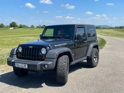 Käytetty Jeep Wrangler Rubicon 200 HP (147 kW) 2010 Musta Katumaasturi