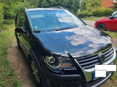 VW Touran Cross