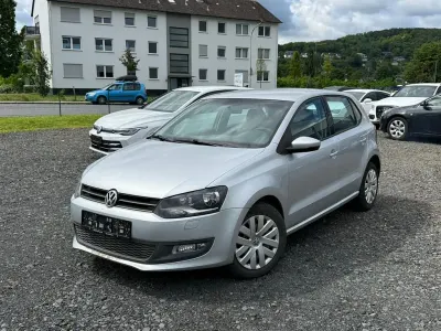 Gebraucht VW Polo Comfortline 90 PS (66 kW) 2010 Silber Kleinwagen