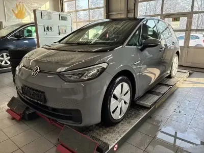 Gebraucht VW ID.3 Pro Performance 150 kW (204 PS) 2023 Grau Kleinwagen