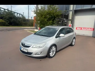 Gebraucht Opel Astra OPC 110 PS (80 kW) 2011 Silber Kombi
