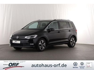 Weiss Gebraucht 2021 VW Touran Comfortline Van / Kleinbus | 28.990 € (Teuer)