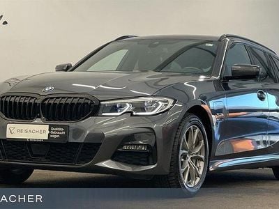 Grau Gebraucht 2022 BMW 330e M Sport Limousine | 33.440 € (Fairer Preis)