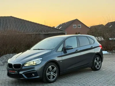 Gebraucht BMW 218 Active Tourer Sport Line 150 PS (110 kW) 2016 Grau Van / Kleinbus