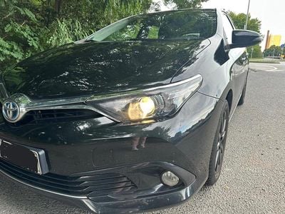 Toyota Auris Hybrid