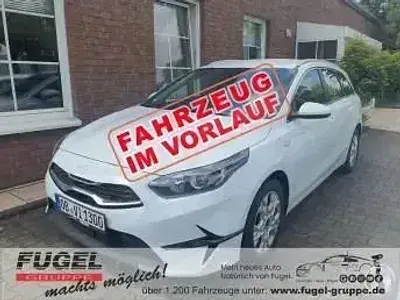 Gebraucht Kia Ceed Sportswagon Comfort 160 PS (117 kW) 2022 Cararraweiss Kombi