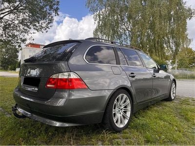 BMW 525