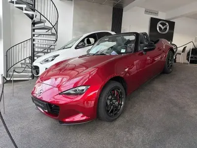 Nuova Mazda MX5 Homura-Line 132 CV (97 kW) 2025 Rosso Cabrio