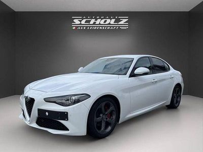 Gebraucht Alfa Romeo Giulia Super 150 PS (110 kW) 2017 Weiß Limousine