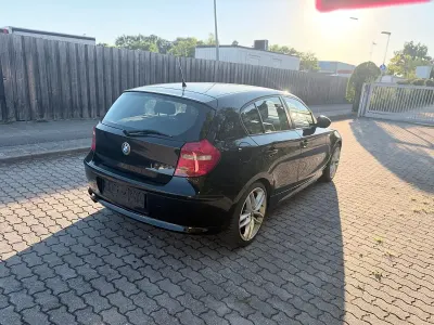 Gebraucht BMW 118 Sport Line 143 PS (105 kW) 2011 Schwarz Kleinwagen