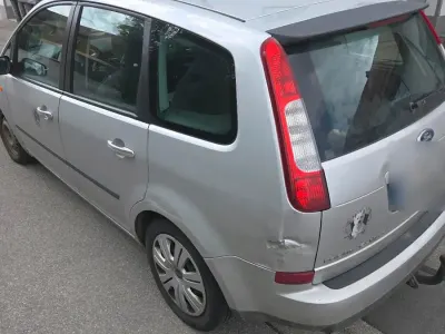 Używany Ford Focus 125 KM (91 kW) 2004 Szary Kombi