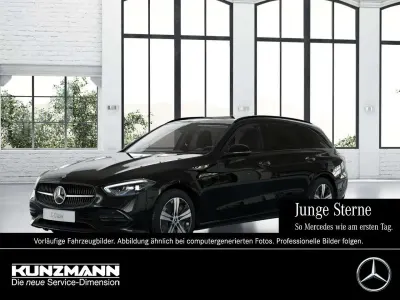 Gebraucht Mercedes C300e Avantgarde 313 PS (230 kW) 2023 Schwarz Kombi