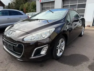 Gebraucht Peugeot 308 CC Active 156 PS (114 kW) 2011 Cabrio