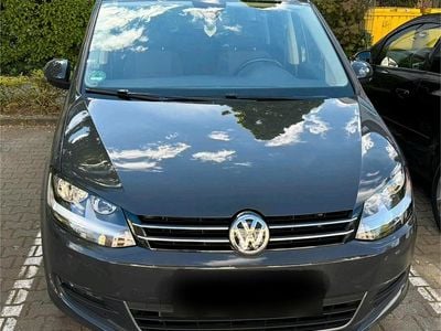 Gebraucht VW Sharan 150 PS (110 kW) 2020 Schwarz Van / Kleinbus