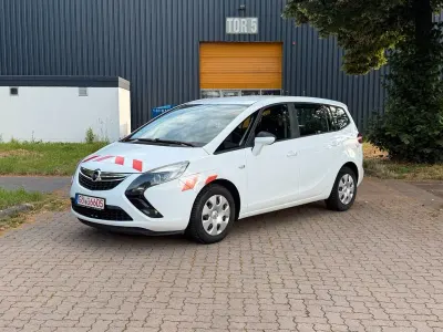 Gebraucht Opel Zafira Tourer Selection 110 PS (80 kW) 2014 Weiß Van / Kleinbus