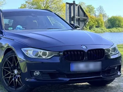 Gebraucht BMW 330 Luxury Line 258 PS (189 kW) 2014 Blau Kombi