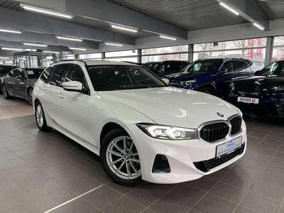 Gebraucht BMW 318 Sport Line 150 PS (110 kW) 2023 Mineralweiss Kombi