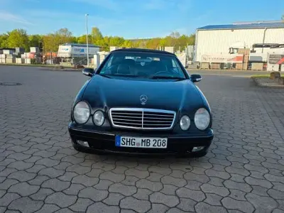 Używany Mercedes CLK200 Avantgarde 136 KM (100 kW) 1999 Czarny Kabriolet