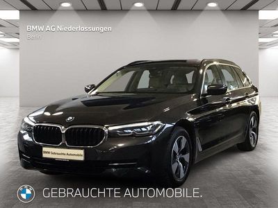 Grau Gebraucht 2022 BMW 520 Kombi | 30.400 € (Fairer Preis)
