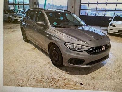 Gebraucht Fiat Tipo Pop 95 PS (69 kW) 2017 Grau Limousine