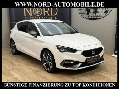Gebraucht Seat Leon FR 204 PS (150 kW) 2023 Weiß Limousine