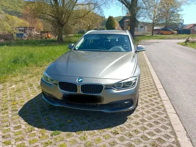 Gebraucht BMW 330 Advantage 252 PS (185 kW) 2018 Grau Kombi