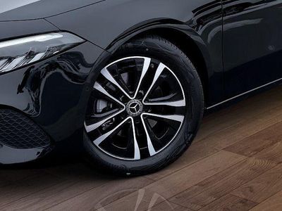 Gebraucht Mercedes A180 Progressive 136 PS (100 kW) 2024 Schwarz Limousine
