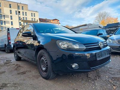 Gebraucht VW Golf VI Team 105 PS (77 kW) 2010 Schwarz Kleinwagen